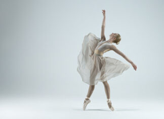 Ausstellung mit Siegerbildern des Wettbewerbs zu Gast im KunstGang der MHH Ausstellung im MHH KunstGang „1. DVF-Printcup“ Foto: 1. Platz - Heinz-Werner Domnik - Die Lichtjäger.