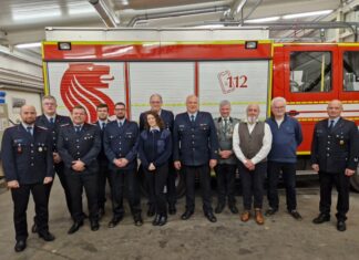 Ortsfeuerwehr Kaltenweide rückte zu insgesamt 91 Einsätzen aus vo.li.: Florian Köpke, Oliver Schütte, Tobias Seifert, Gianluca Sarli, Philipp Reinisch, Sandra Köpke, Georg Lührs, Volker Kluth, Axel Siebert, Boris Ehrhardt, Wolfgang Langrehr, Uwe Glaser