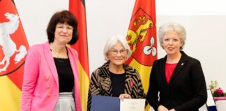 Ordensaushändigung Inge Collatz