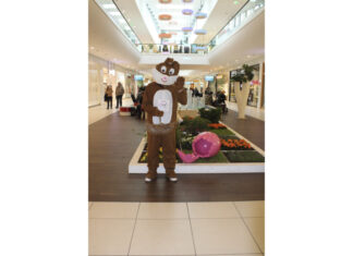 Osterhase besucht das CCL Osterhase im CCL