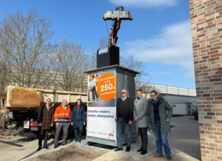 aha baut 250. Unterflurbehälter ein aha baut 250. Unterflurbehälter ein