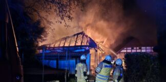 Lehrte: Großbrand landwirtschaftlicher Betrieb