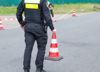 Verkehrsbeeinträchtigungen am kommenden Sonntag aufgrund Hannover-Messe und Fußball Polizei / Absperrkegel