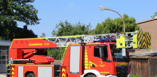 Ortsfeuerwehr Garbsen stellt neue Drehleiter offiziell in Dienst.
