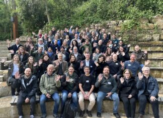 Feuersalamander-Symposium im Erlebnis-Zoo Hannover: Gemeinsam für die Rettung des Feuersalamanders Im Erlebnis-Zoo Hannover trafen sich Expertinnen und Experten zum Feuersalamander-Sympoisum