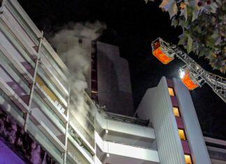 Hannover: Feuer im 4. OG eines Wohnhochhauses in Linden Feuer im 4. Stock des Ihmezentrums