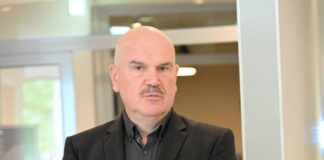 Stadt verlängert Vertrag mit HCC-Direktor Joachim König.
