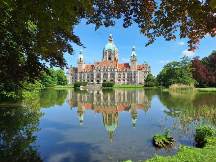 Themenfoto: Rathaus Hannover im Mai 2024