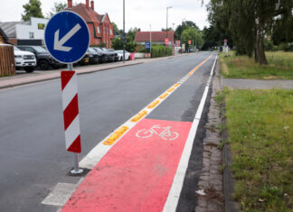 Neuer Radfahrstreifen in Kaltenweide sorgt für Gesprächsstoff Radwegstreifen auf der Walsroder Straße (Höhe Hainhäuser Weg)