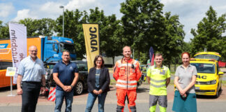 Pünktlich zu den Sommerferien und dem damit verbundenen Reiseverkehr gaben die Johanniter-Stauhelfer, ADAC-Engel und die Autobahn GmbH heute wertvolle Tipps zu Reisevorbereitung und Sicherheit