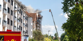 Feuerwehr im Großeinsatz: Dachstuhlbrand in Hannover-Vahrenwald