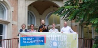 Pressekonferenz zum Kultursommer 2024: vo.li.: Friederike Kohn, Sandra van de Loo, Moritz Ter-Nedden, Stefanie Schulz, Ulf-Birger Franz.