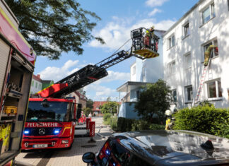 Feuerwehr Langenhagen: Erfolgreiche Brandschutzübung bei der Lebenshilfe Langenhagen-Wedemark Feuerwehrübung der Freiwilligen Ortsfeuerwehr Langenhagen bei der Lebenshilfe Langenhagen-Wedemark.