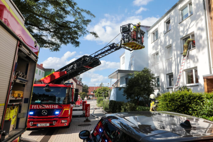 Feuerwehrübung der Freiwilligen Ortsfeuerwehr Langenhagen bei der Lebenshilfe Langenhagen-Wedemark.