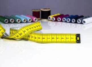 Offene Handarbeitsgruppe im Quartierstreff Wiesenau lädt ein Handarbeit / Utensilien / Nähgarn / Bandmaß