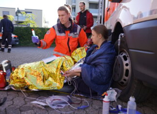 Traumatag 2024: Johanniter und Freiwillige Feuerwehr stärken ihre Zusammenarbeit bei Notfällen Traumatag 2024: Johanniter und Freiwillige Feuerwehr üben gemeinsam für den Ernstfall