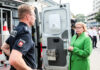 Innenministerin Behrens informiert sich an verschiedenen Ständen zu neuen Technologien bei der Polizei