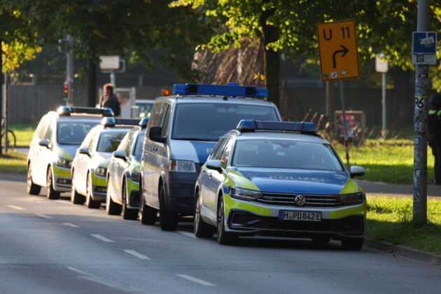 Einsatzfahrzeuge der Übung