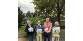 Foto (v.l.n.r.): Erika Döhner (Vorsitzende des Seniorenbeirates), Hans-Christoph Greeske und Ulrich Doberts (Mitglieder des Seniorenbeirates) und Ulrike Bodenstein-Dresler (stellv. Vorsitzende des Seniorenbeirates und Mitglied des Netzwerkes Seniorinnen und Senioren.