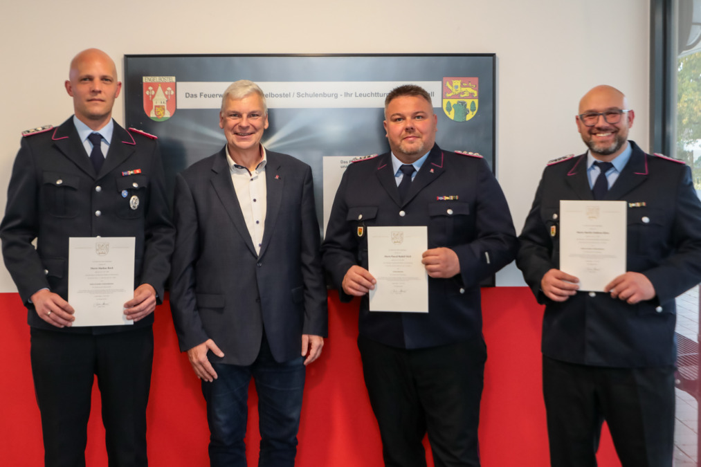 Ernennung Ortsbrandmeister (vo.li.) Markus Bock, Mirko Heuer, Pascal Stich, Martin-Andreas Kloss.