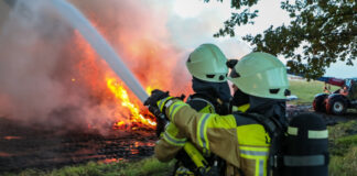 Feuerwehreinsatz: Strohballenbrand in Schulenburg