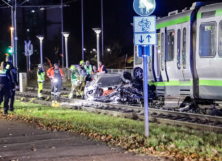 Schwerer Unfall auf der Stadtbahnlinie 10: Strecke bis auf Weiteres gesperrt Stadtbahnunfall-Davenstedt