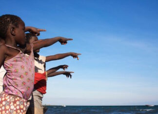 Hannover Airport: Eine Idee – ein Fahrrad – ein Projekt Planetview Afrika