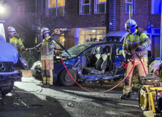 Feuerwehr Langenhagen im Einsatz: Unfall sorgt für Vollsperrung Verkehrsunfall auf Walsroder Straße