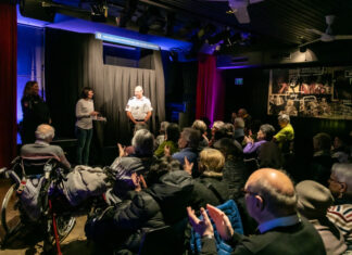 „Hanno Hauptkommissar und Klara Korn“ im Einsatz: Präventionspuppenbühne begeistert Senioren in Langenhagen Präventionspuppenbühne der Polizei