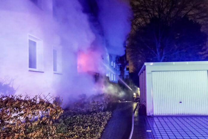 Wohnungsbrand in Wiesenau / Feuerwehreinsatz