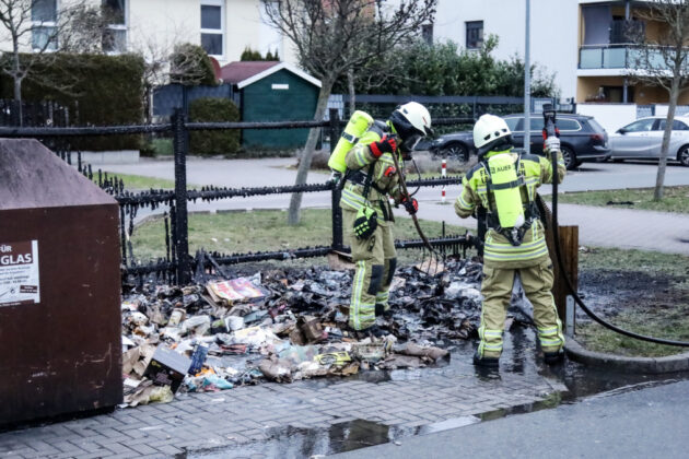 Feuerwehreinsatz - Conatinerbrand - Kaltenweide