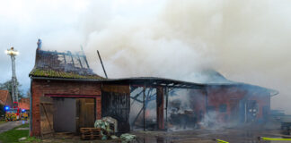 Scheune in Thönse in Vollbrand