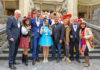 Punkt 11:11 Uhr stürmten die Närrinnen das hannoversche Rathaus zur Übernahme.
