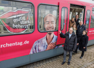 Hannover: Nachhaltig mobil beim Kirchentag ÜSTRA Stadtbahn: Kirchentag 2025