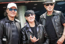 Scorpions eröffnen „Erleben & Erlesen“ am Hannover Airport (vo.li.): Matthias Jabs, Klaus Meine, Rudolf Schenker (Scorpions)