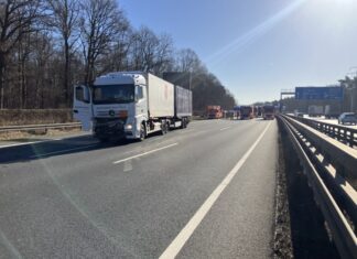 Unfall auf der A2: Gefahrgutalarm entpuppt sich als ausgelaufener Weißwein Verkehrsunfall auf der A2