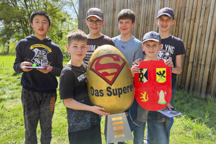 Langenhagener Team gewinnt Geocaching-Wettbewerb „SuperEi 2025“