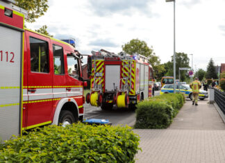 Erneuter Zimmerbrand in Seniorenwohnheim in Godshorn Feuerwehreinsatz Godshorn
