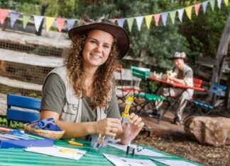 Erlebnis-Zoo feiert 160-jähriges Jubiläum mit großem Familienfest Scout basteln im MitMach-Camp