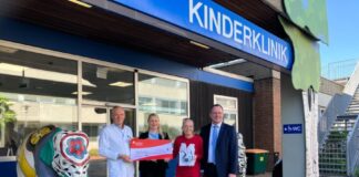 v.l.: Prof. Dr. Philipp Beerbaum, MHH-Klinikdirektor Päd. Kardiologie und Päd. Intensivmedizin, Nicole Risch, Maritim Airport Hotel Langenhagen, Ira Thorsting, Vorsitzende und Gründerin "Kleine Herzen Hannover", Dirk Breuckmann, Direktor vom Maritim Airport Hotel Hannover.