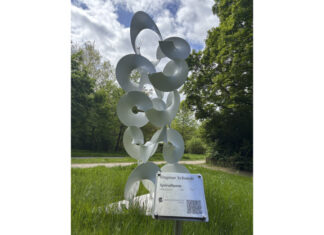 Kunst im öffentlichen Raum: Spiralturm feierlich im Stadtpark Langenhagen eingeweiht Spiralturm offiziell im Stadtpark Langenhagen eingeweiht.