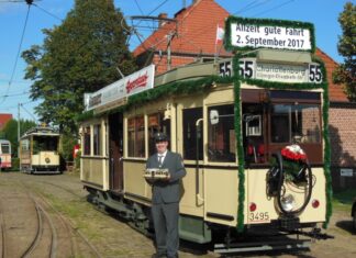 Shuttleverkehr zum Straßenbahnmuseum: Mit historischem Stahlwagen nach Wehmingen Technik, Straßenbahn, Historisch, Oldtimer