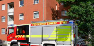 Einsatzkräfte trainieren Gefahrgut-Szenario in Lehrte