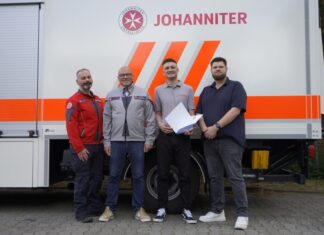 Erster internationaler Notfallsanitäter an der Johanniter-Akademie erfolgreich qualifiziert Lazaridis, Enke, Rudolf, Kairat (v.l.)