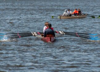 Gemeinsam stark: „Rudern gegen Krebs“ kommt erstmals nach Hannover Ruderboot / Ruderregatta