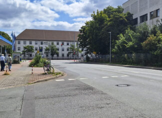 Sanierung der Heinrich-Heine-Straße startet im August – Vollsperrung für Kfz-Verkehr Sanierung der Heinrich-Heine-Straße startet im August – Vollsperrung für Kfz-Verkehr