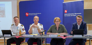 Innenministerin Daniela Behrens und Landesbranddirektor Dieter Rohrberg stellten heute die Jahresbilanz Brandschutz, Katastrophenschutz und Rettungsdienst 2024 der Presse vor
