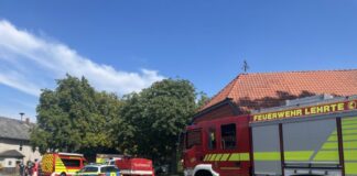 Einsatzkräfte in Röddensen