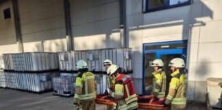 Am Donnerstagabend führte die Ortsfeuerwehr Langenhagen auf dem Gelände der Reemtsma Cigarettenfabrik GmbH eine groß angelegte Einsatzübung durch.