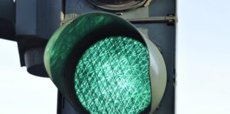 Ampel/Verkehrsampel/Lichtzeichenanlage